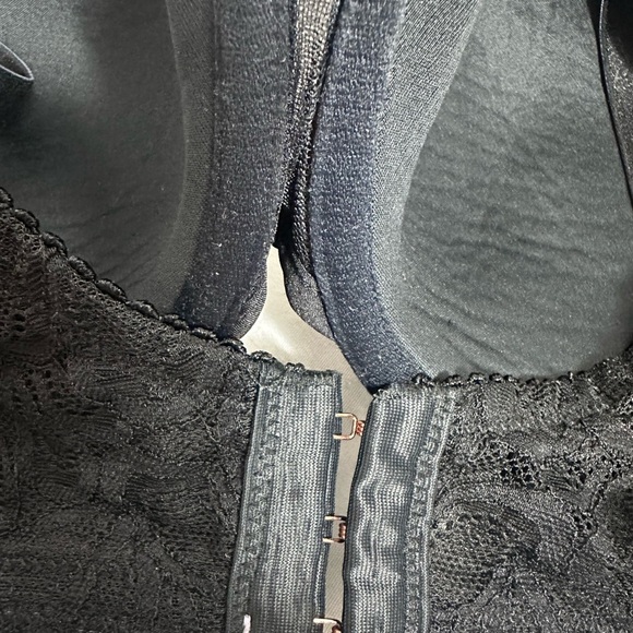 Savage X Fenty Womens Black lace Bra Size 38DDD (F) - Picture 6 of 11